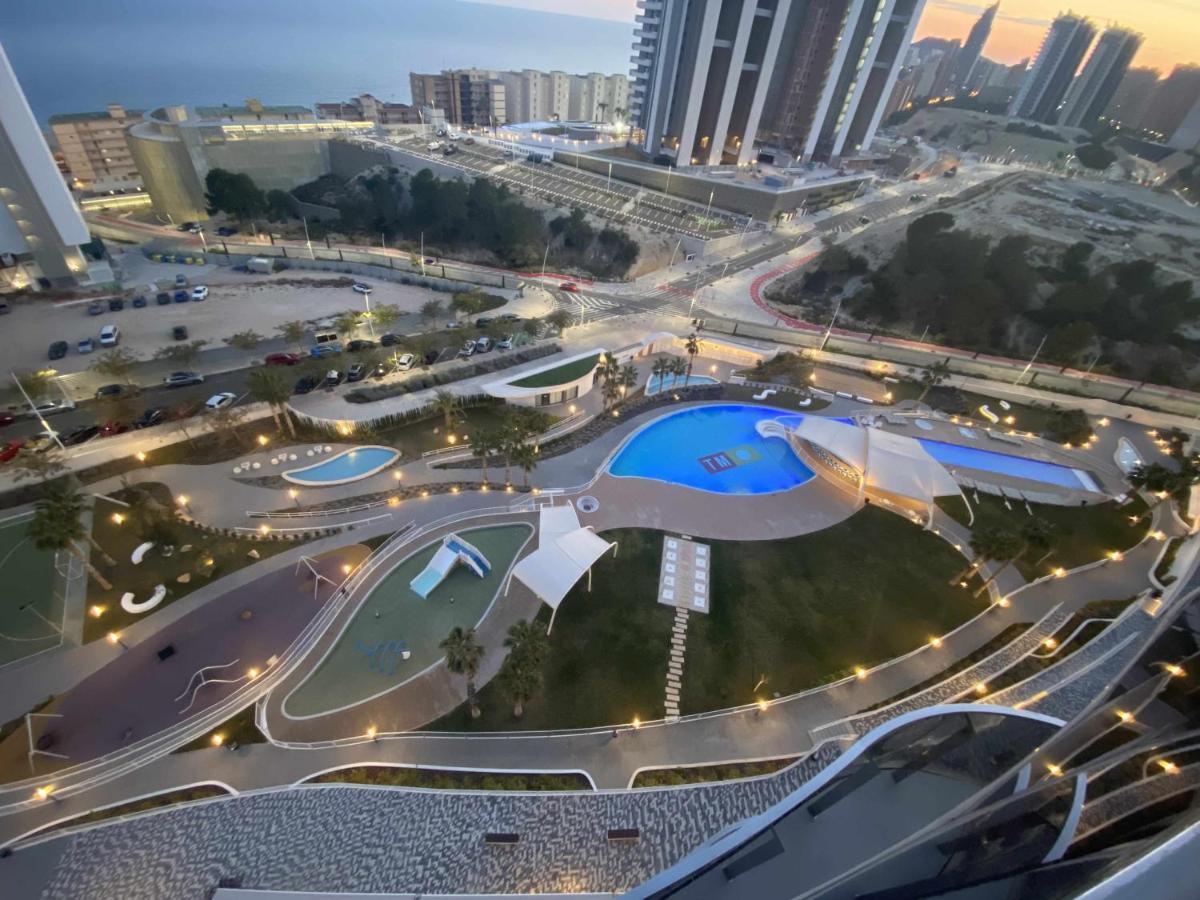 Lujoso Apartament Con Impresionantes Vistas Al Mar Benidorm Dış mekan fotoğraf
