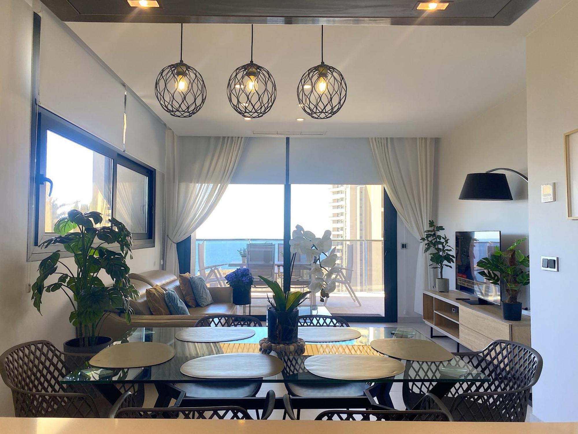 Lujoso Apartament Con Impresionantes Vistas Al Mar Benidorm Dış mekan fotoğraf