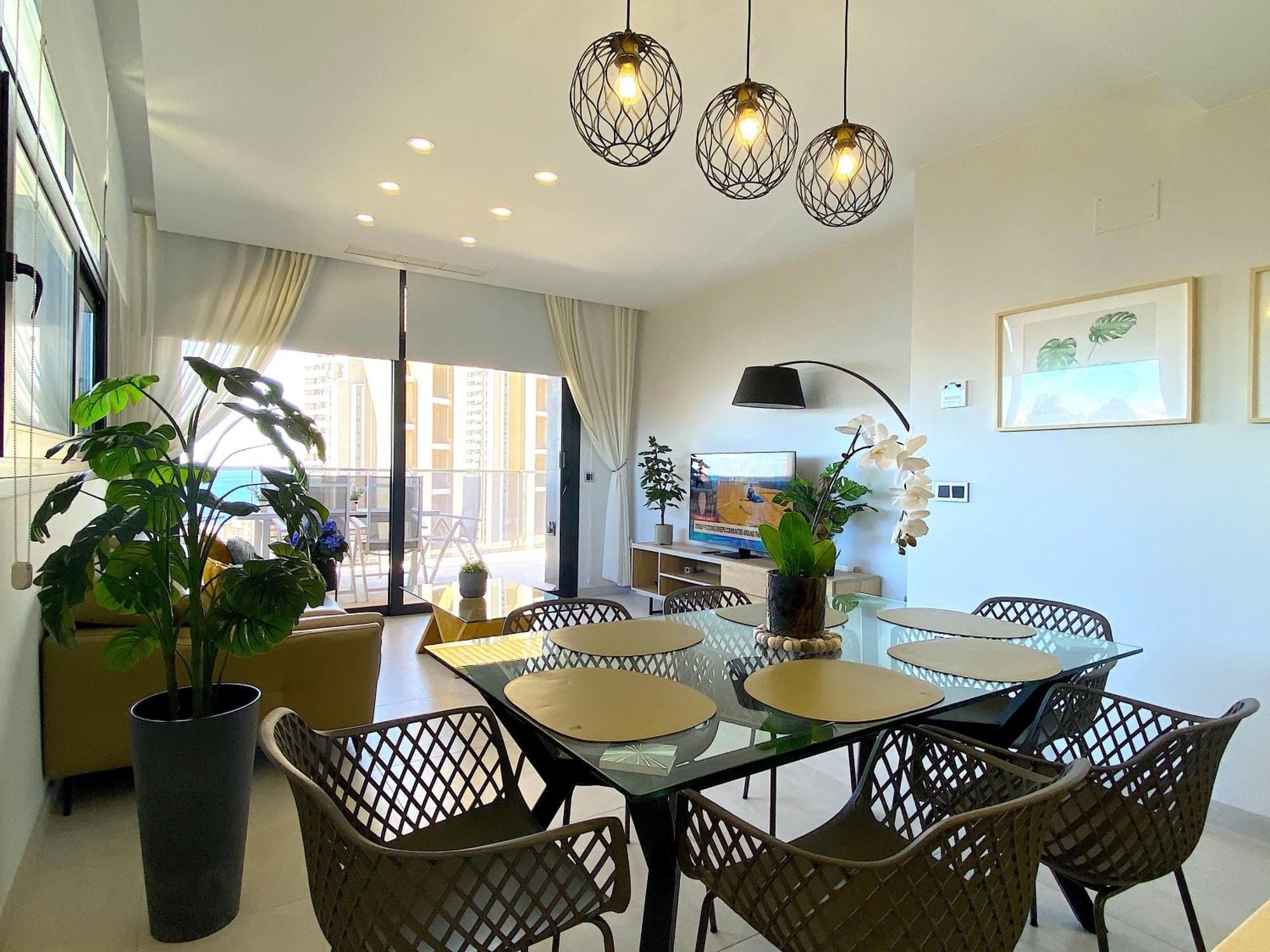 Lujoso Apartament Con Impresionantes Vistas Al Mar Benidorm Dış mekan fotoğraf