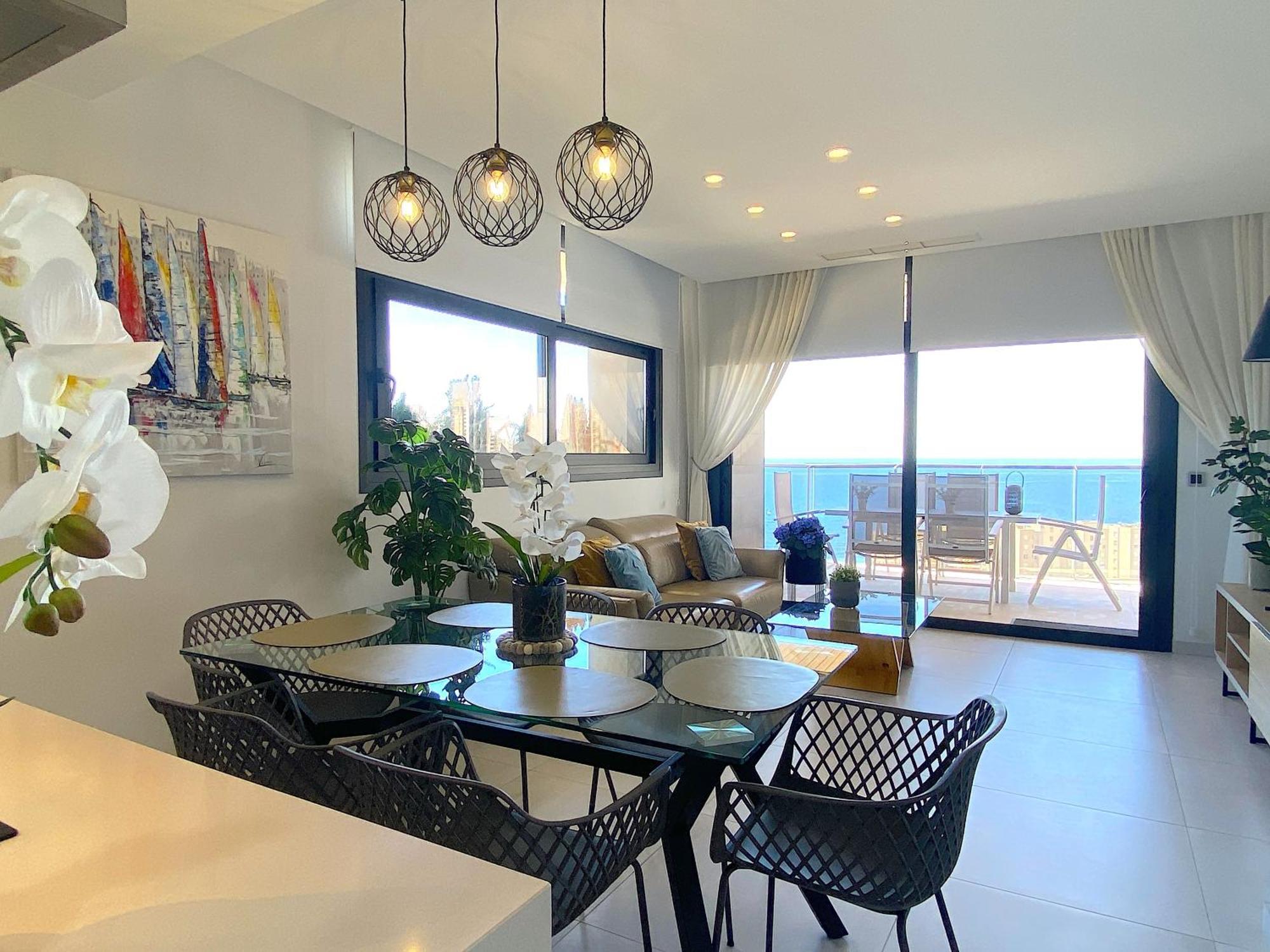 Lujoso Apartament Con Impresionantes Vistas Al Mar Benidorm Dış mekan fotoğraf